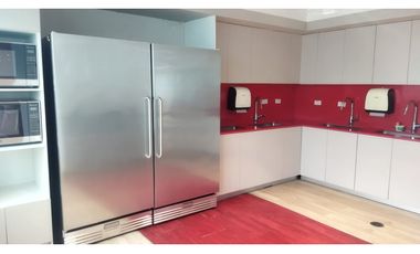 Se Alquila Oficina en Costa Del Este Amoblada a $ 17.65 Mt2