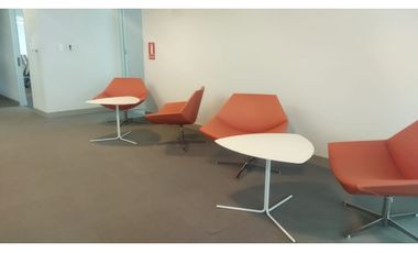 Se Alquila Oficina en Costa Del Este Amoblada a $ 17.65 Mt2