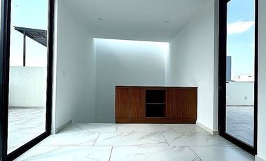 Estrena Casa en Venta en Coto, Bosques Vallarta