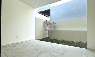 Estrena Casa en Venta en Coto, Bosques Vallarta