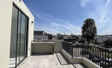 Estrena Casa en Venta en Coto, Bosques Vallarta