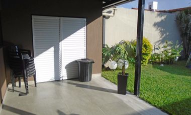 VENTA CHALET 6 AMBIENTES EN VILLA ADELINA