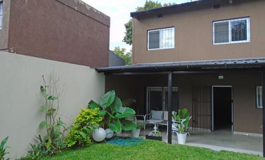 VENTA CHALET 6 AMBIENTES EN VILLA ADELINA