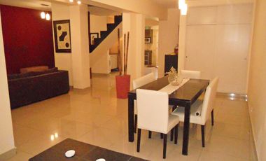 VENTA CHALET 6 AMBIENTES EN VILLA ADELINA