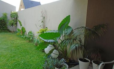 VENTA CHALET 6 AMBIENTES EN VILLA ADELINA