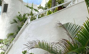 DEPARTAMENTO EN VENTA FRENTE AL MAR, PLAYA AZUL MANZANILLO