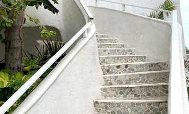 DEPARTAMENTO EN VENTA FRENTE AL MAR, PLAYA AZUL MANZANILLO