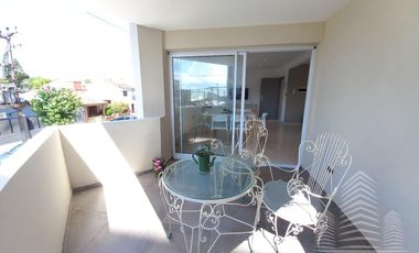 Excelente departamento 3 ambientes al frente Sarmiento y Newbery!!