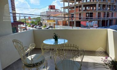 Excelente departamento 3 ambientes al frente Sarmiento y Newbery!!