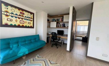 VENDO CASA ESQUINERA CON BAÑO EN CADA HABITACION  EN CAJICA