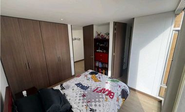 VENDO CASA ESQUINERA CON BAÑO EN CADA HABITACION  EN CAJICA