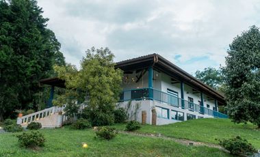 Finca en condominio para la venta en la via Armenia, Pereira!!!