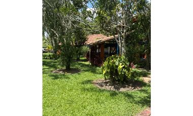 VENDO CHALET PLANO CON FRUTALES Y BIEN UBICADO EN QUIMBAYA