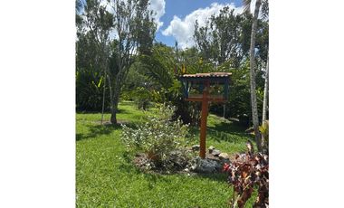 VENDO CHALET PLANO CON FRUTALES Y BIEN UBICADO EN QUIMBAYA