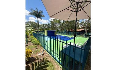 VENDO CHALET PLANO CON FRUTALES Y BIEN UBICADO EN QUIMBAYA