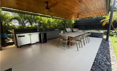 CASA CAMPESTRE CON JACUZZI