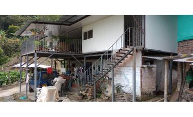 FINCA PRODUCTIVA EN VENTA EN RIO FRIO SALONICA VALLE DEL CAUCA