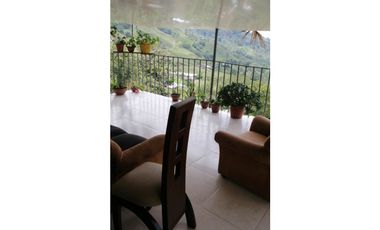 FINCA PRODUCTIVA EN VENTA EN RIO FRIO SALONICA VALLE DEL CAUCA