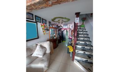 CASA EN VENTA EN QUIMBAYA