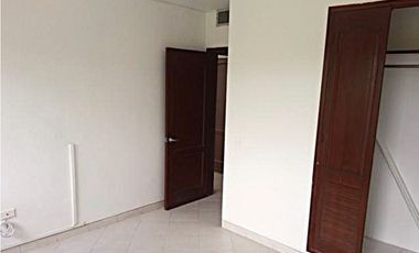 APARTAMENTO EN ARRIENDO EN PRADOMAR