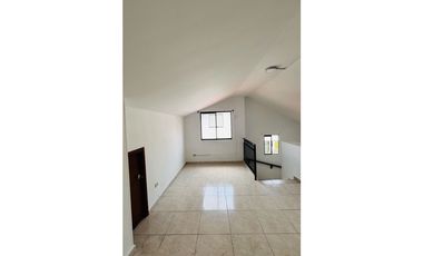 RENTA AMPLIA CASA SEC UNICENTRO