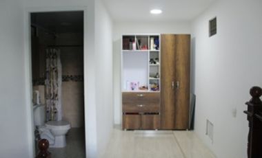 En Venta Apartamento En Cantabria 1er Piso, Cali
