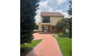 Casa Campestre en Arriendo  Via Cota