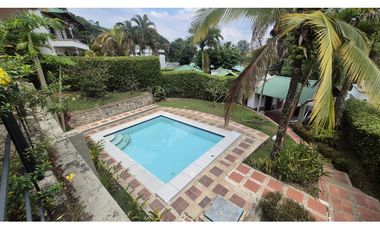 ARRIENDO CASA CAMPESTRE  VIA  ACACIAS