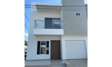 SE VENDE CASA EN ZONA  ORIENTE DE MONTERIA.