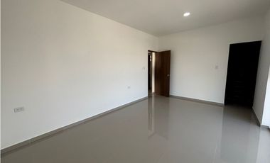 SE VENDE CASA EN ZONA  ORIENTE DE MONTERIA.