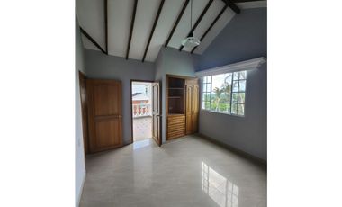 VENTA CASA CAMPESTRE NORTE DE ARMENIA