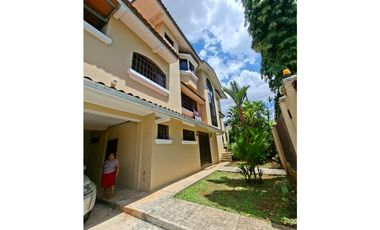 Casa en Venta en Urbanización Herbruger, Bella Vista