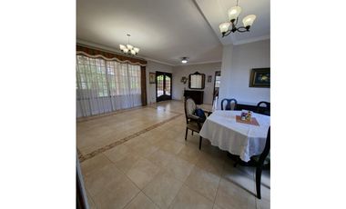 Casa en Venta en Urbanización Herbruger, Bella Vista