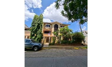 Casa en Venta en Urbanización Herbruger, Bella Vista