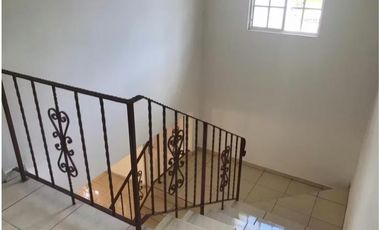 SE VENDE CASA EN URBANIZACIÓN LA LOMA