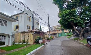 SE VENDE CASA EN URBANIZACIÓN LA LOMA