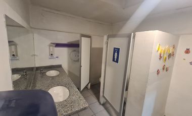 Arrienda excelente propiedad comercial a pasos Gran Avenida