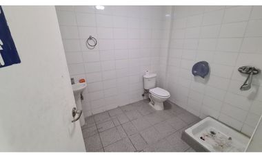 Local Comercial Plena Avenida Recoleta - Inmob. Escocia