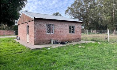 LATORRE PROP. VENDE CASA 3 AMB CON PARQUE EN EL BARRIO PARQUE PEÑA