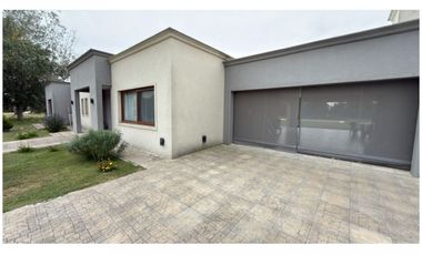Alquiler Casa en Santa Irene, Comarcas de Luján
