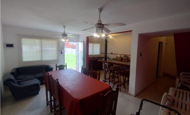 ALQUILER ANUAL CARLOS PAZ CASA CON PISCINA Y 2 DUPLEX