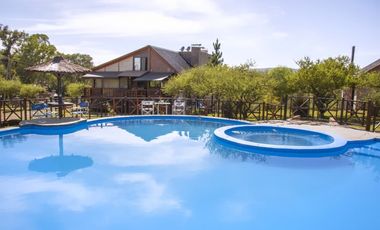 En venta complejo de cabañas mas casa, Icho Cruz