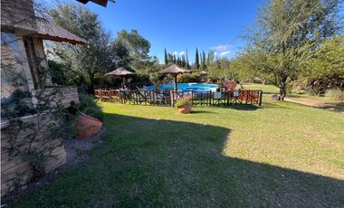 En venta complejo de cabañas mas casa, Icho Cruz
