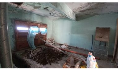 Casa de 80 m² sobre Lote de 120.50 m². Cel. 223542----