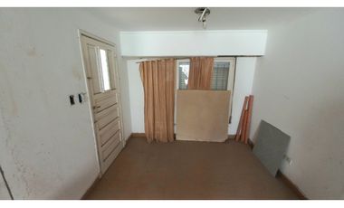 Casa de 80 m² sobre Lote de 120.50 m². Cel. 223542----