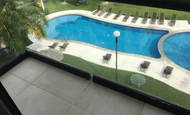 Departamento  en Paraíso Country Club Emiliano Zapata - CRB-835-De