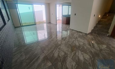 Casa con Jardín y Terraza | Tres recamaras con closet | 10 Min del Centro de Tlaxcala