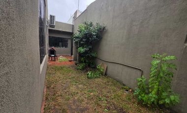 Casa en alquiler en Haedo Centro Sur
