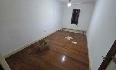 Casa en alquiler en Haedo Centro Sur