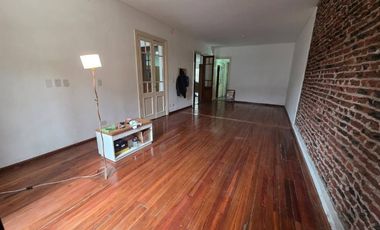 Casa en alquiler en Haedo Centro Sur